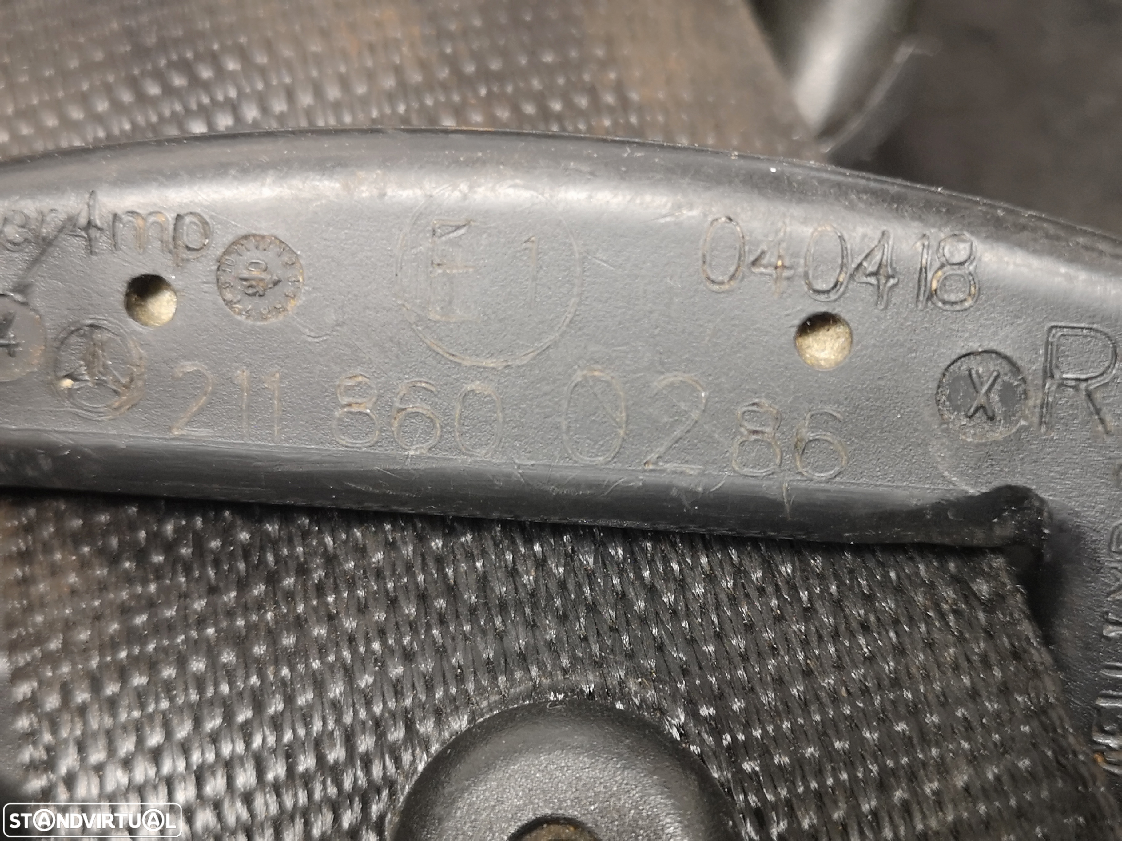 Cinto de Segurança traseira direita  Mercedes W211 Carrinha  class e 2003+ - 5