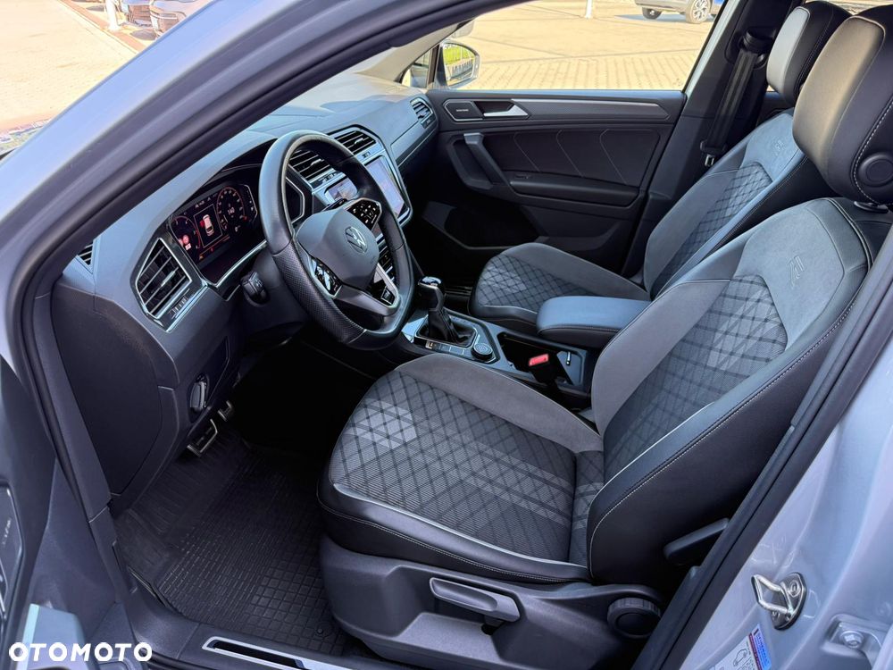 Volkswagen Tiguan 2.0 TDI SCR 4Mot R-Line DSG - 9