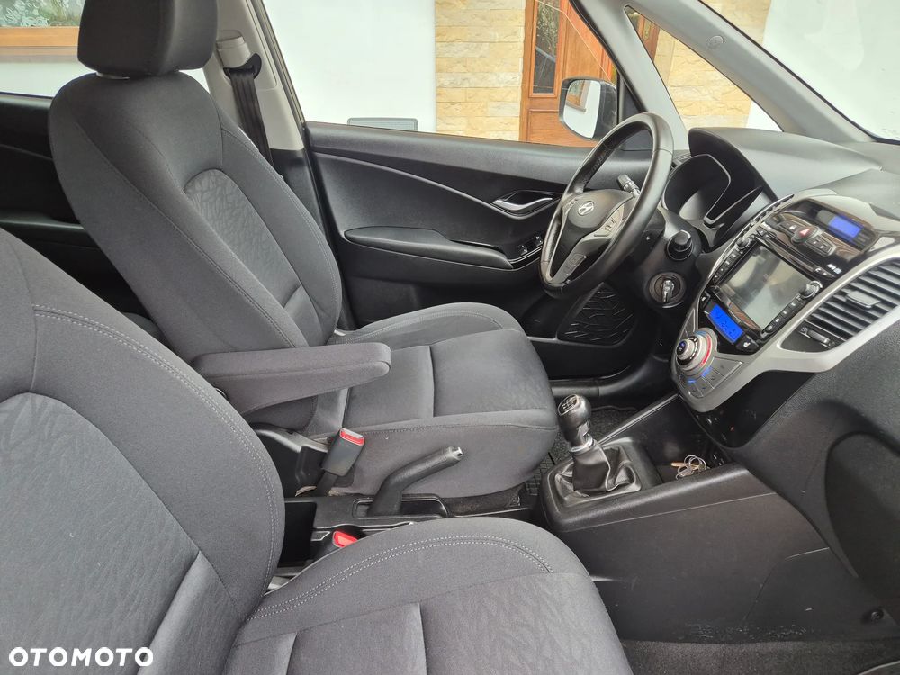Hyundai ix20 1.6 blue YES Gold - 10