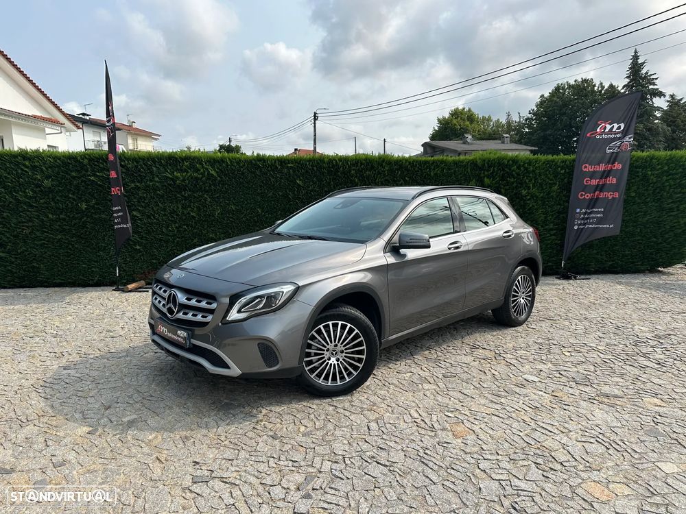 Mercedes-Benz GLA 200 d 7G-DCT Urban - 3