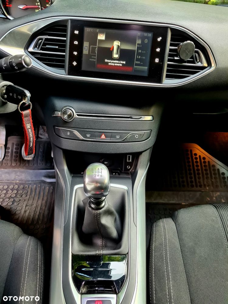 Peugeot 308 2.0 Blue HDi Allure S&S - 4