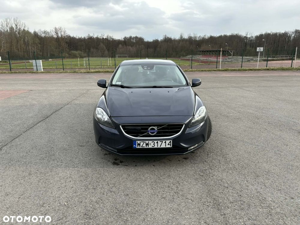 Volvo V40 - 2