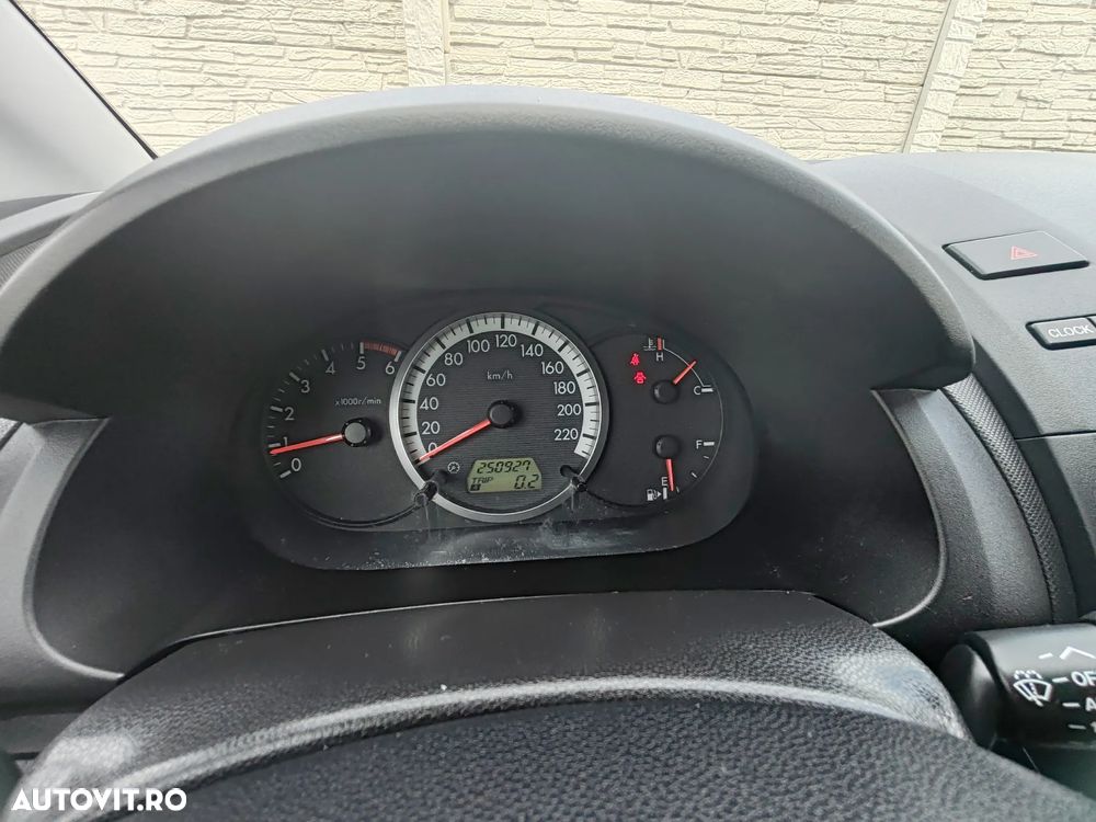 Mazda 5 - 9