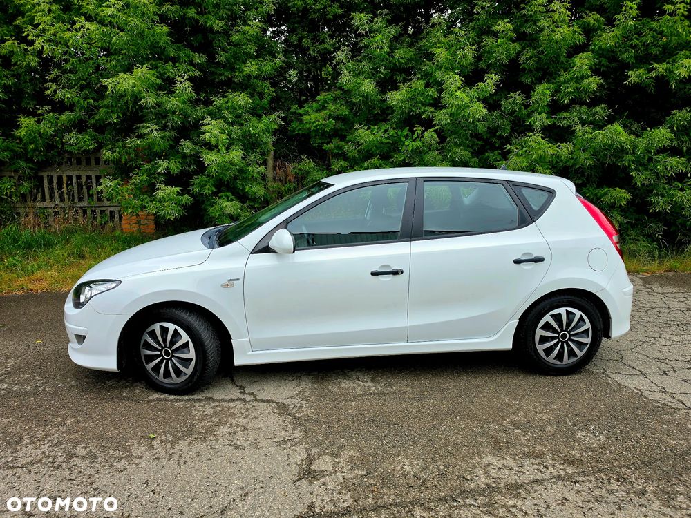 Hyundai i30 1.4 FIFA WM Edition - 2