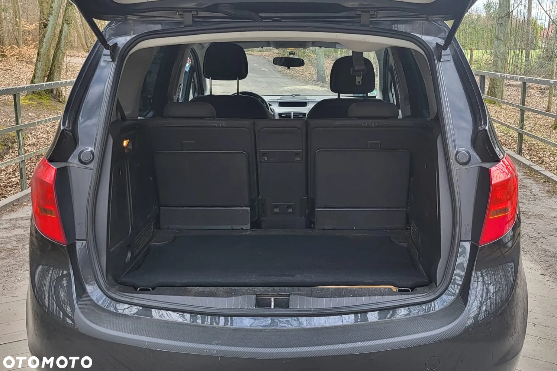 Opel Meriva - 9