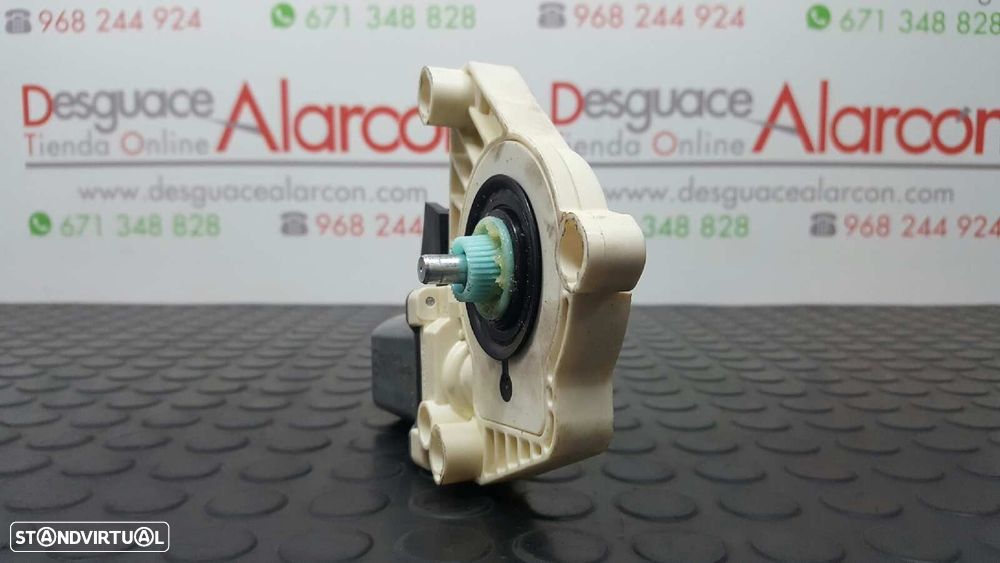 MOTOR ELEVADOR TRASEIRO ESQUERDO MERCEDES CLASE B (W245) 200 CDI (245.208) - 4