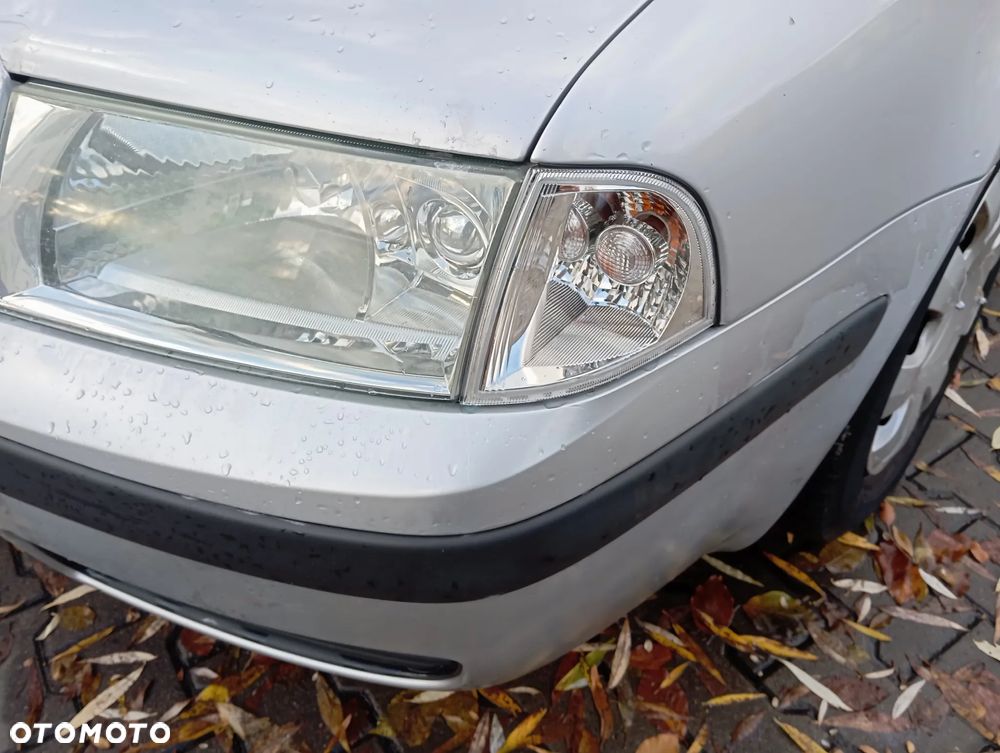 Skoda Octavia 1.6 Tour - 34