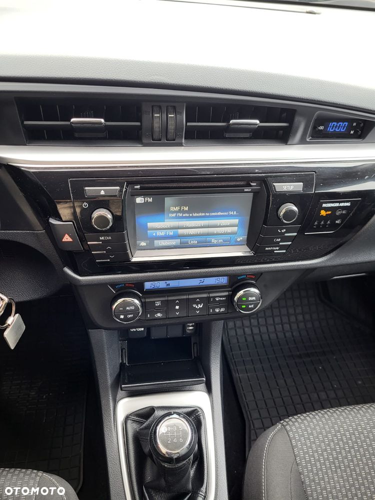 Toyota Corolla 1.6 Premium EU6 - 10