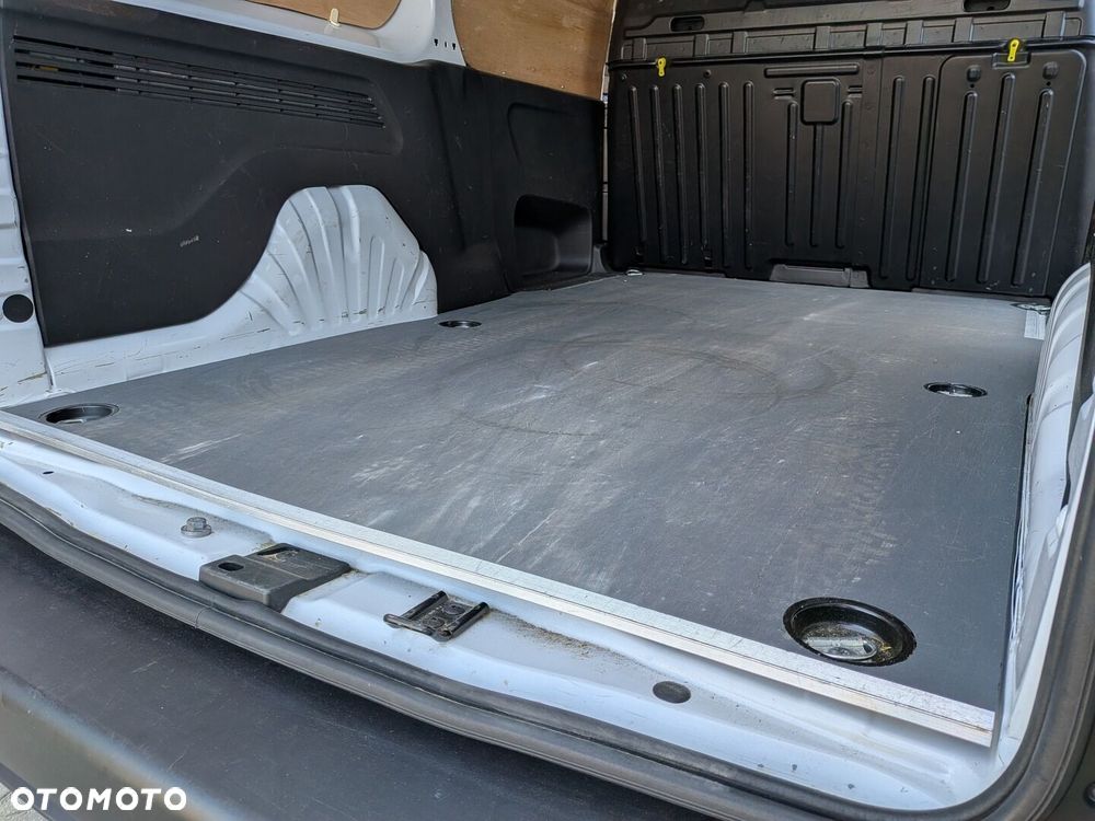 Toyota PROACE CITY - 21