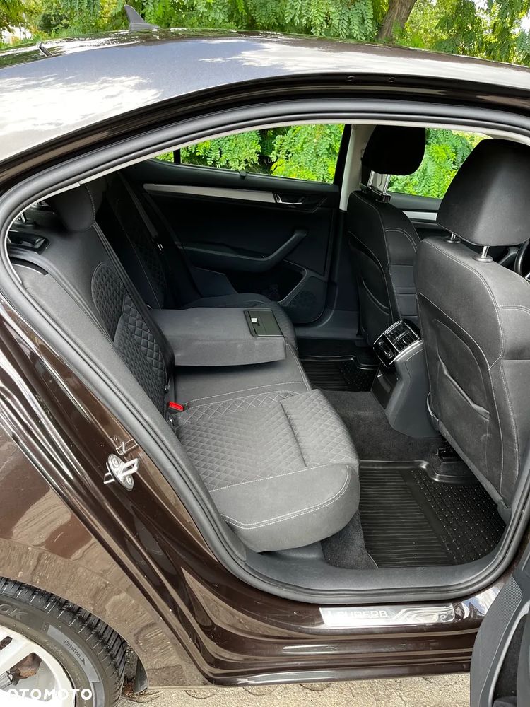 Skoda Superb 2.0 TDI 4x4 Style DSG - 25
