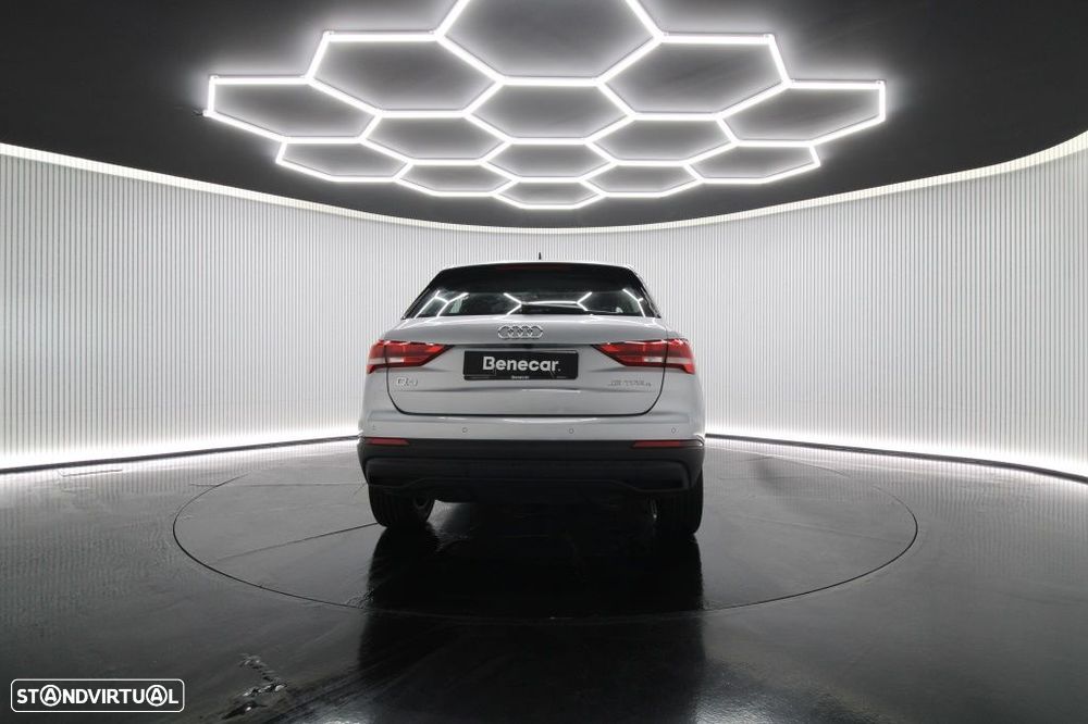 Audi Q3 45 TFSIe S tronic - 7