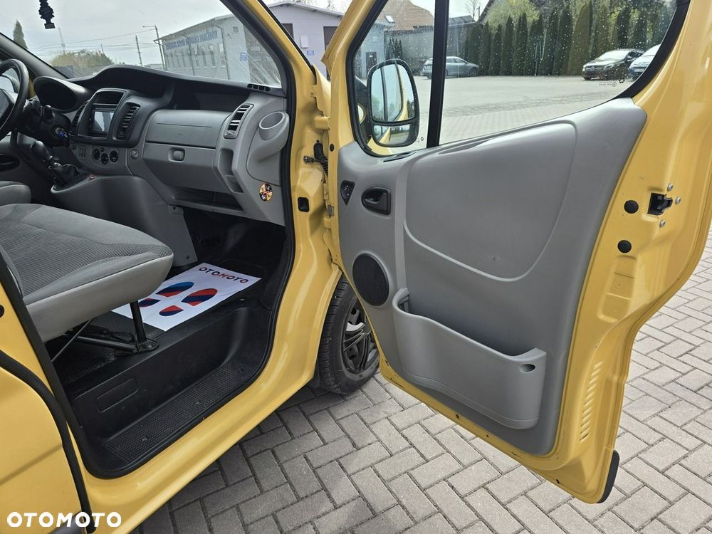 Opel Vivaro - 15
