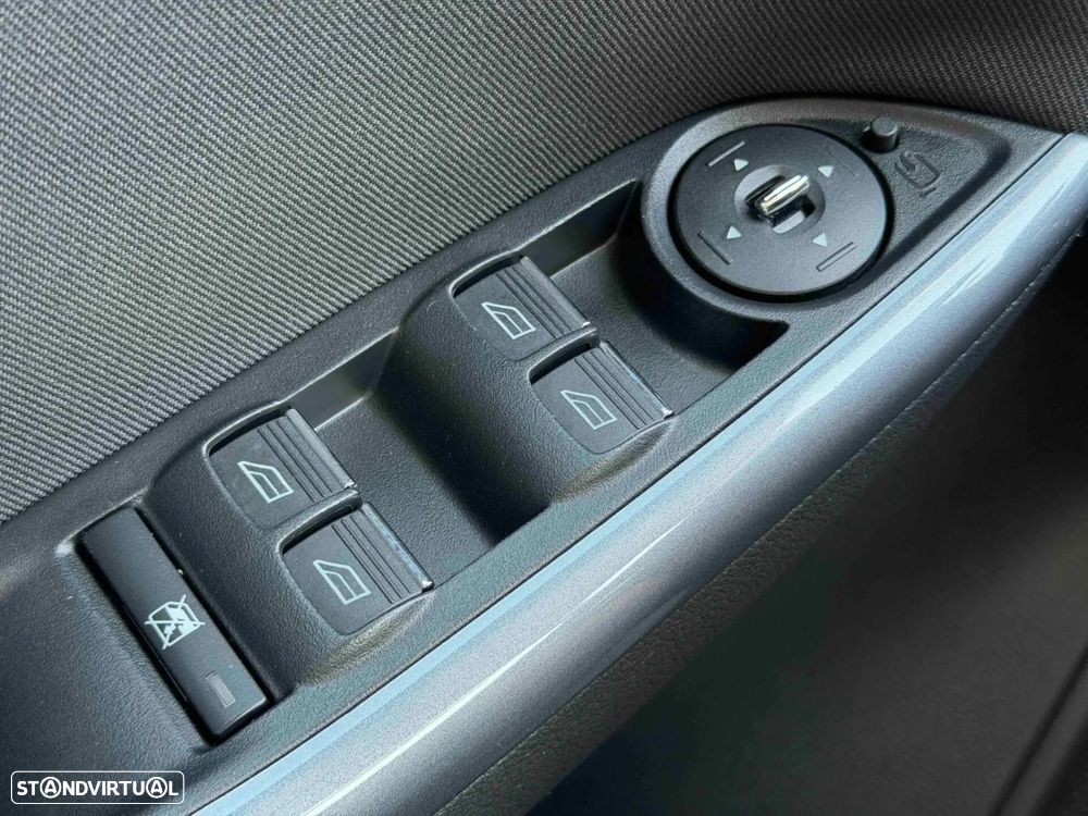 Ford Focus 1.0 SCTi Trend - 35