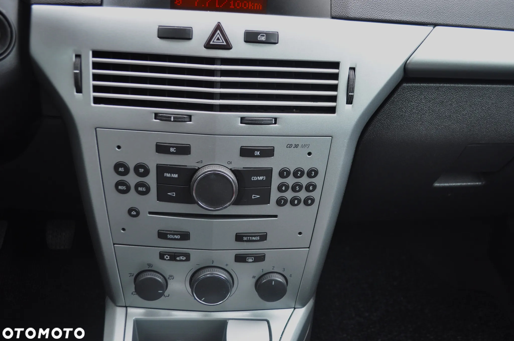 Opel Astra - 20