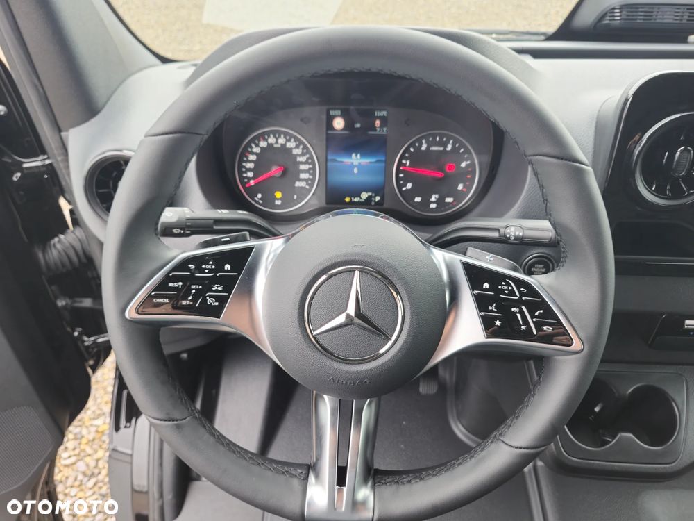 Mercedes-Benz Sprinter 319 CDI - 16