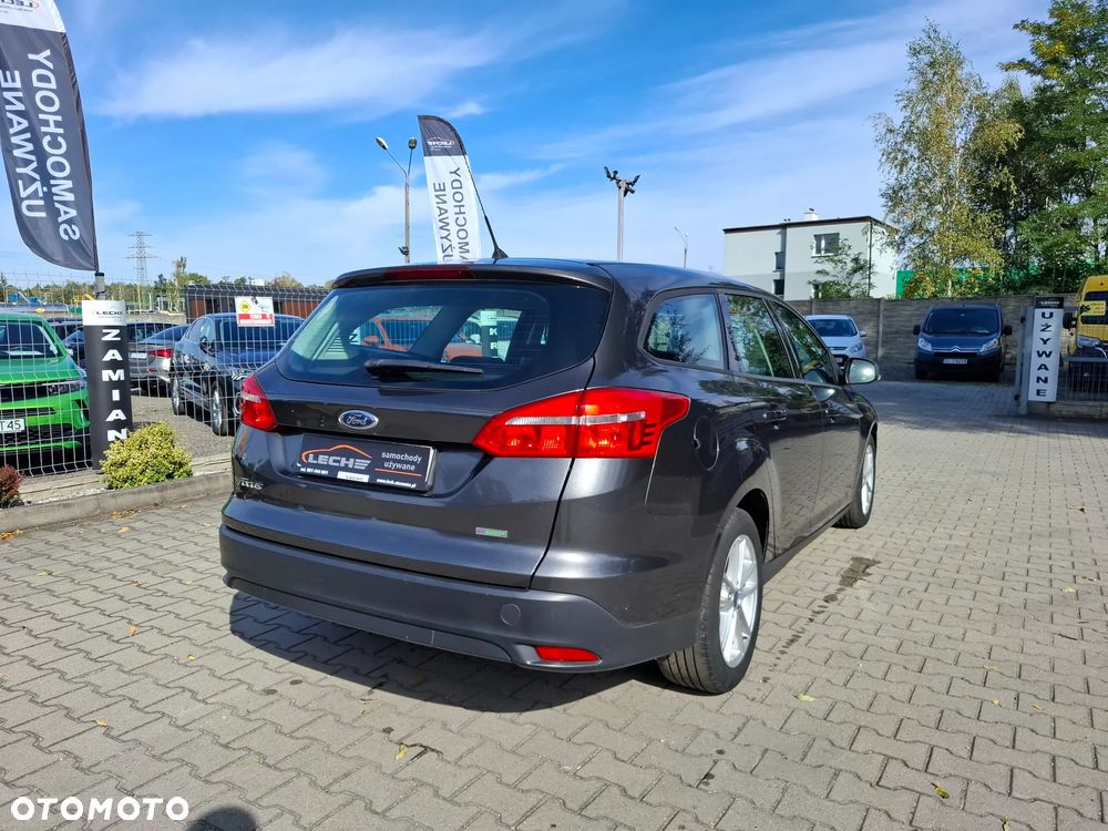 Ford Focus - 11