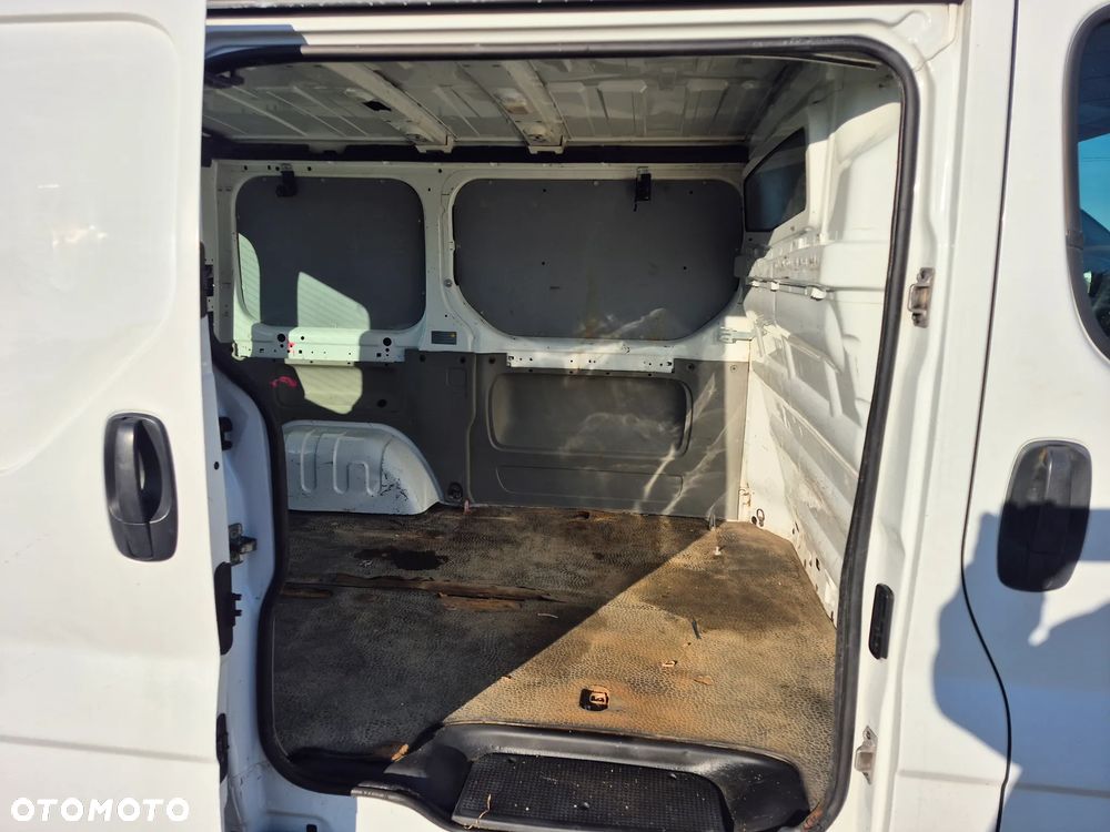 Opel Vivaro - 20