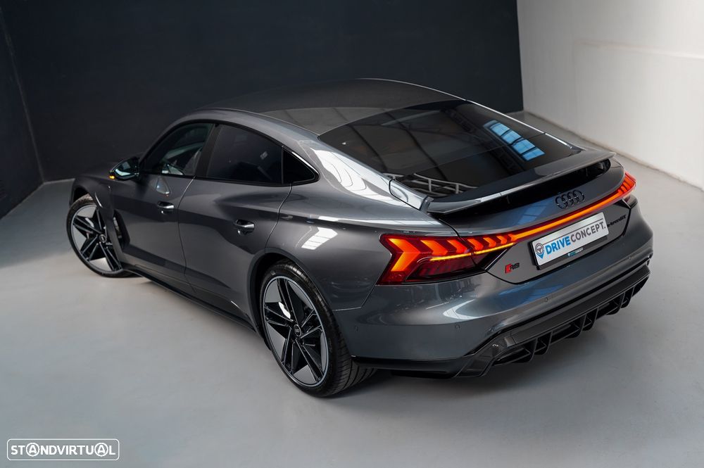Audi RS e-tron GT quattro - 32