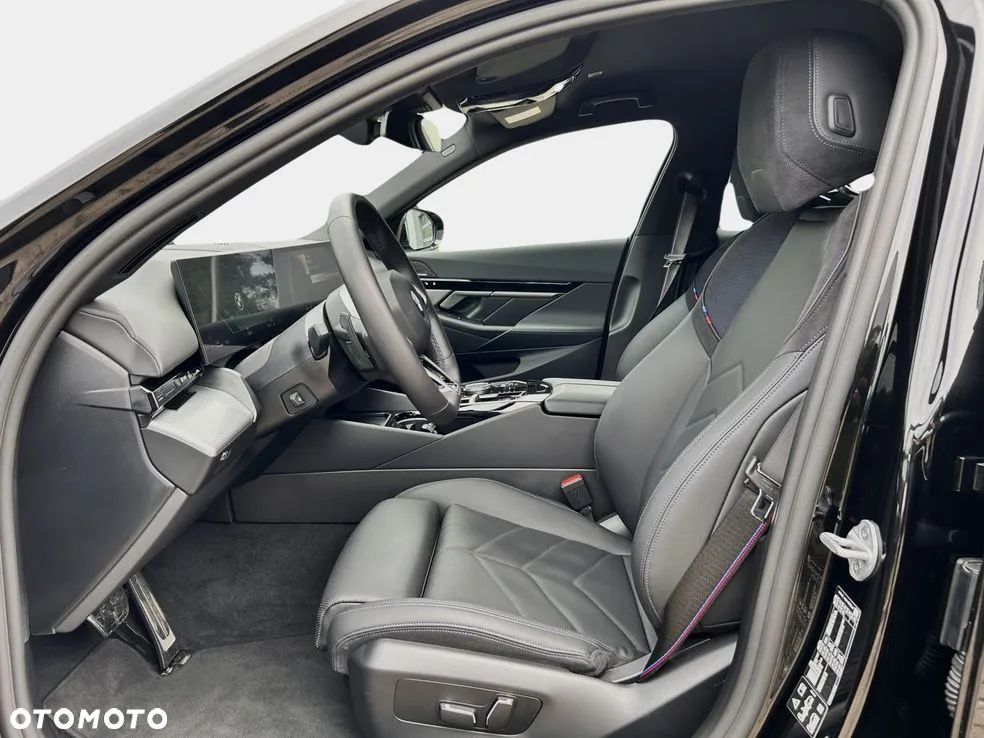 BMW Seria 5 - 17