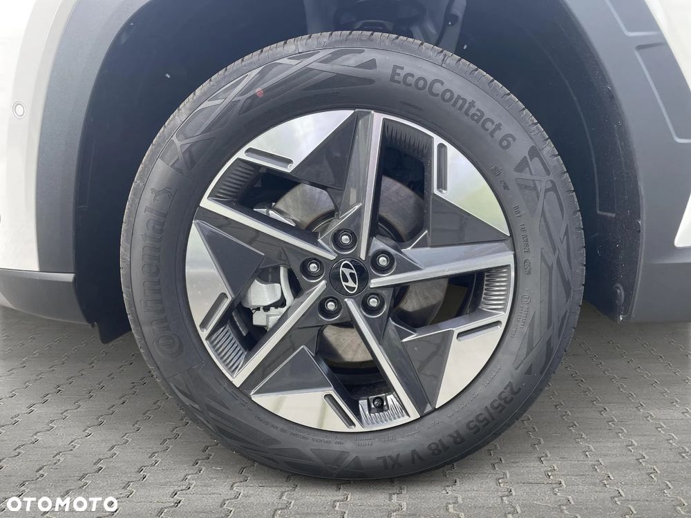 Hyundai Tucson 1.6 T-GDi HEV Executive 2WD - 24