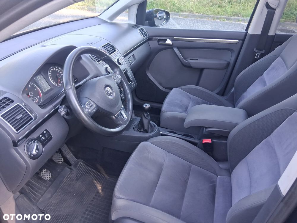 Volkswagen Touran 2.0 TDI DPF Highline Perfectline - 14