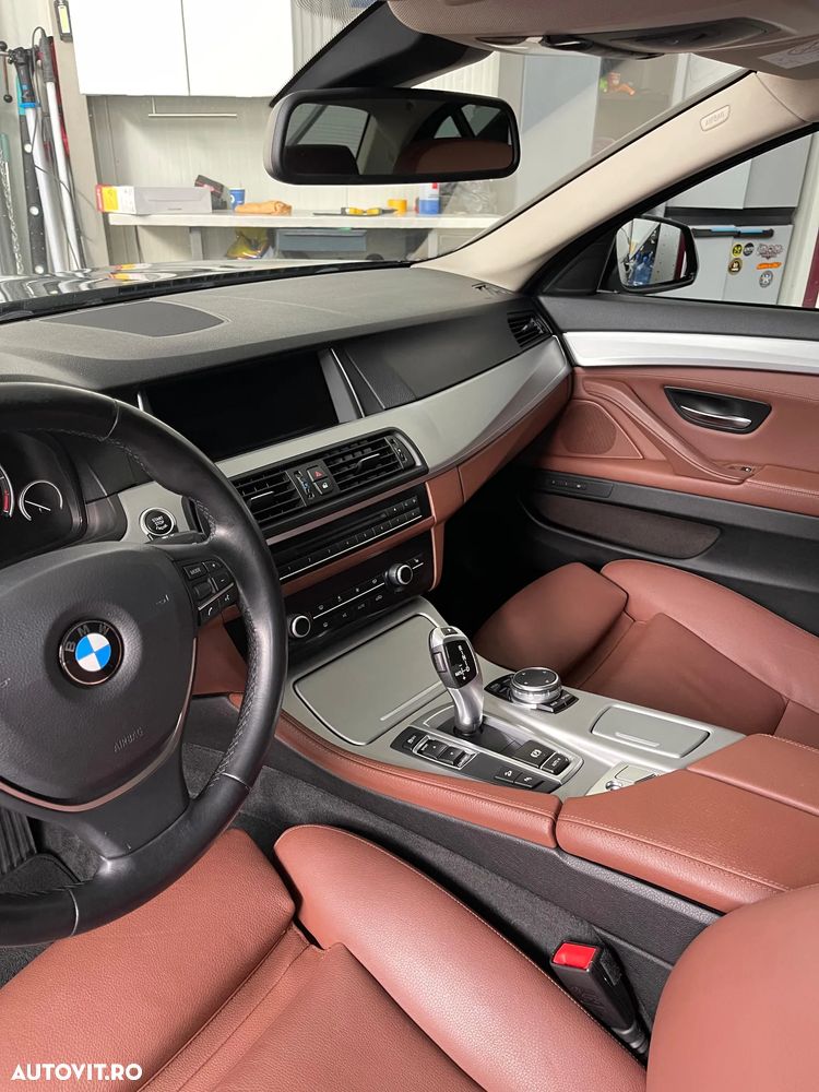 BMW Seria 5 525d xDrive Aut. Modern Line - 10
