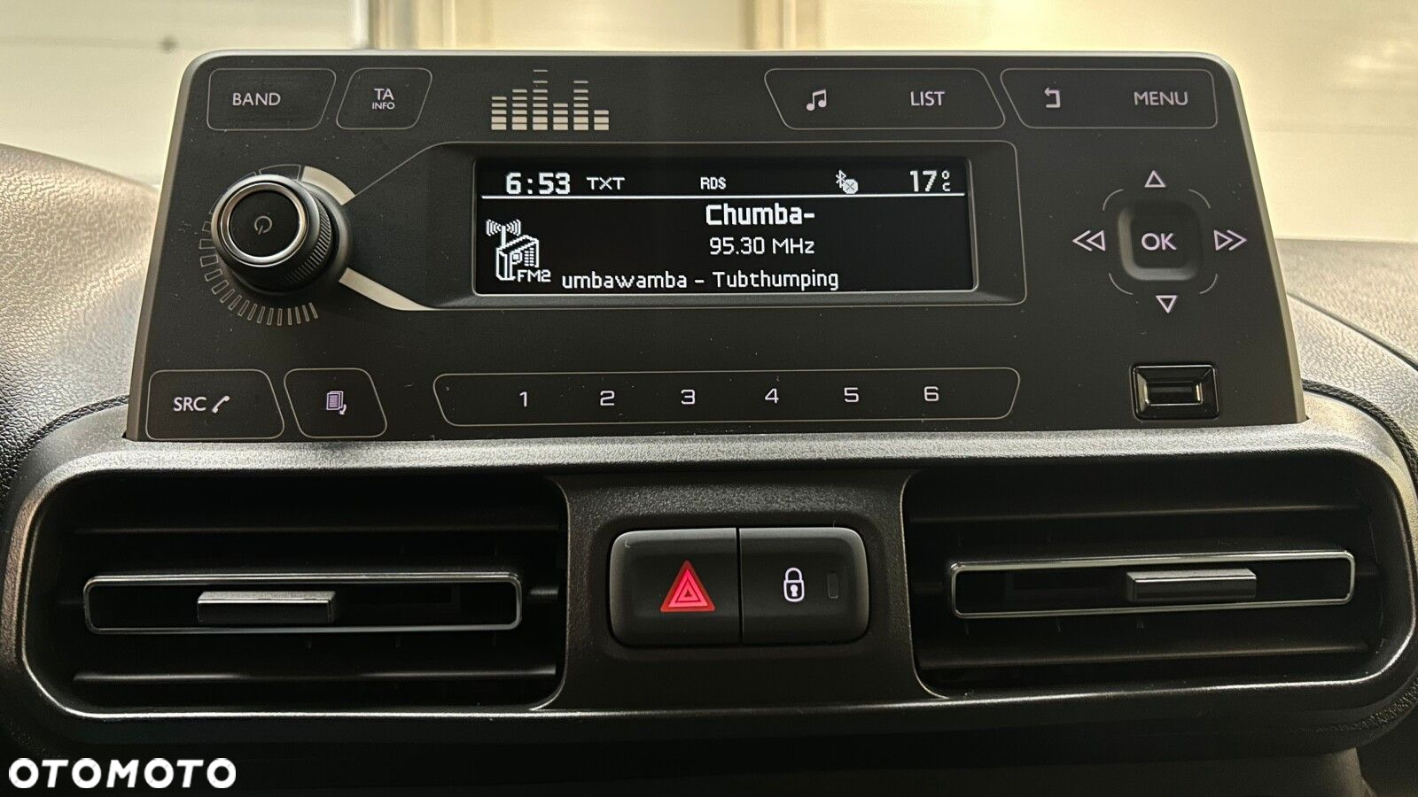 Citroën Berlingo M 1.2 PureTech Feel S&S - 28