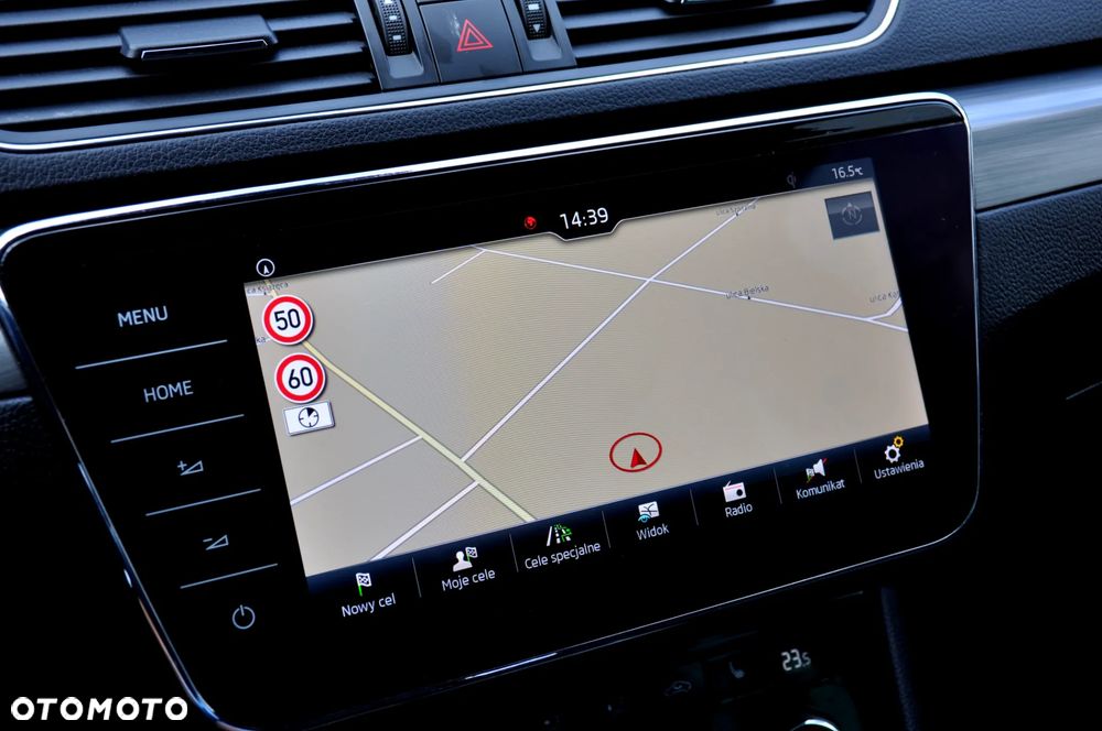 Skoda Superb 2.0 TDI DSG Premium Edition - 37