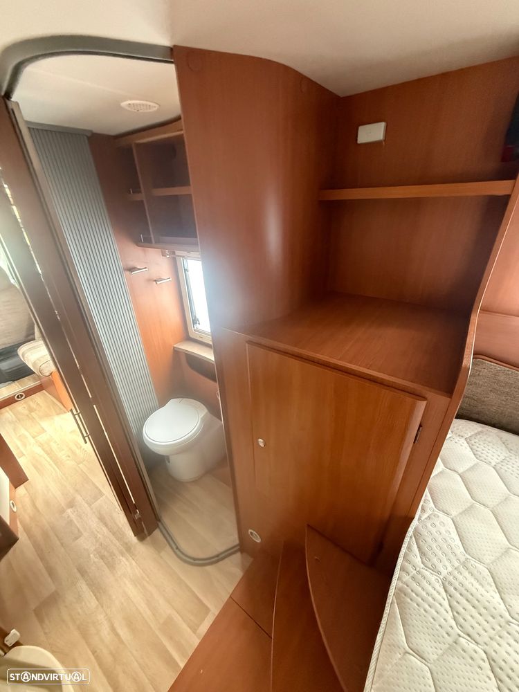 Chausson Welcome Welcome 88 cama transversal em suite - 19