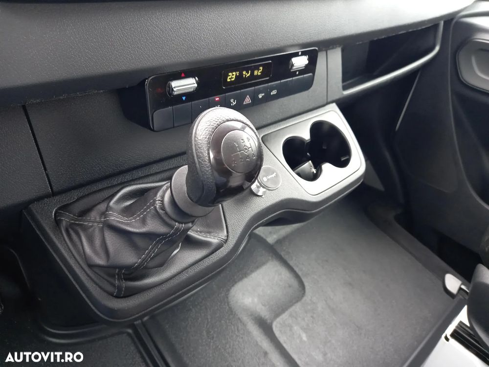 Mercedes-Benz SPRINTER - 21