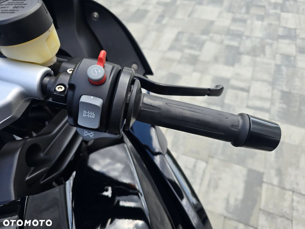 BMW K - 23