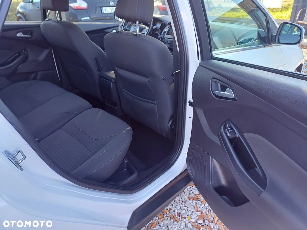 Ford Focus - 17
