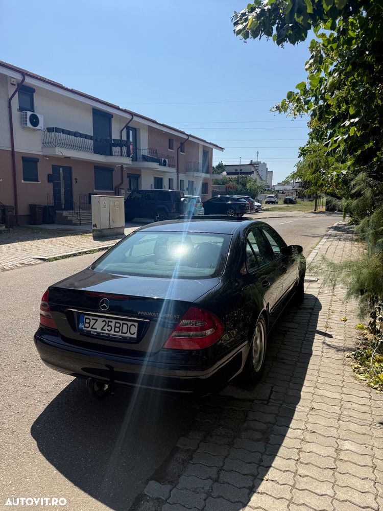 Mercedes-Benz E - 4