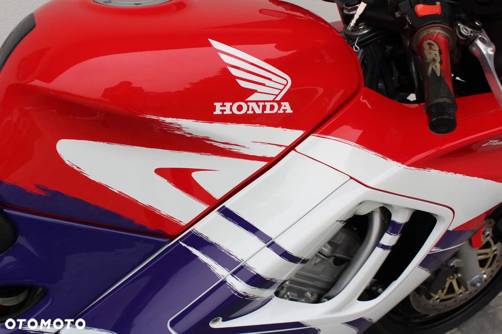 Honda CBR - 15