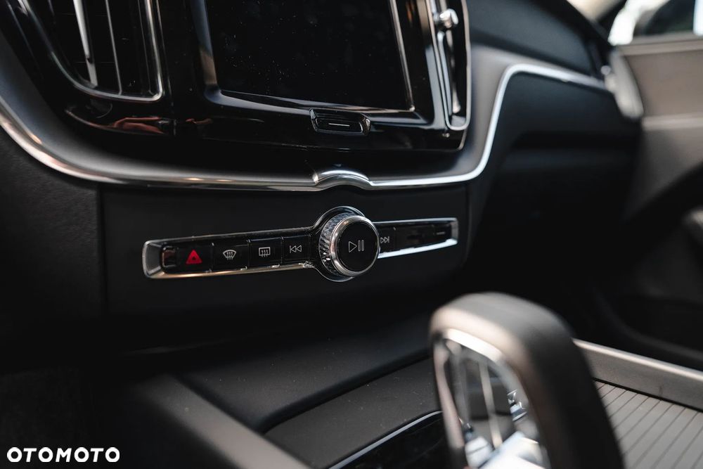 Volvo XC 60 B5 B Geartronic RDesign - 32