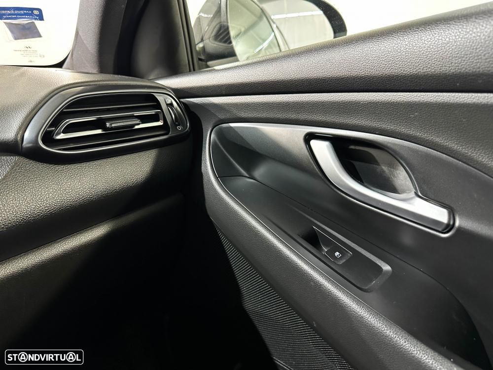 Hyundai i30 Fastback 1.0 T-GDi N-Line DCT - 34