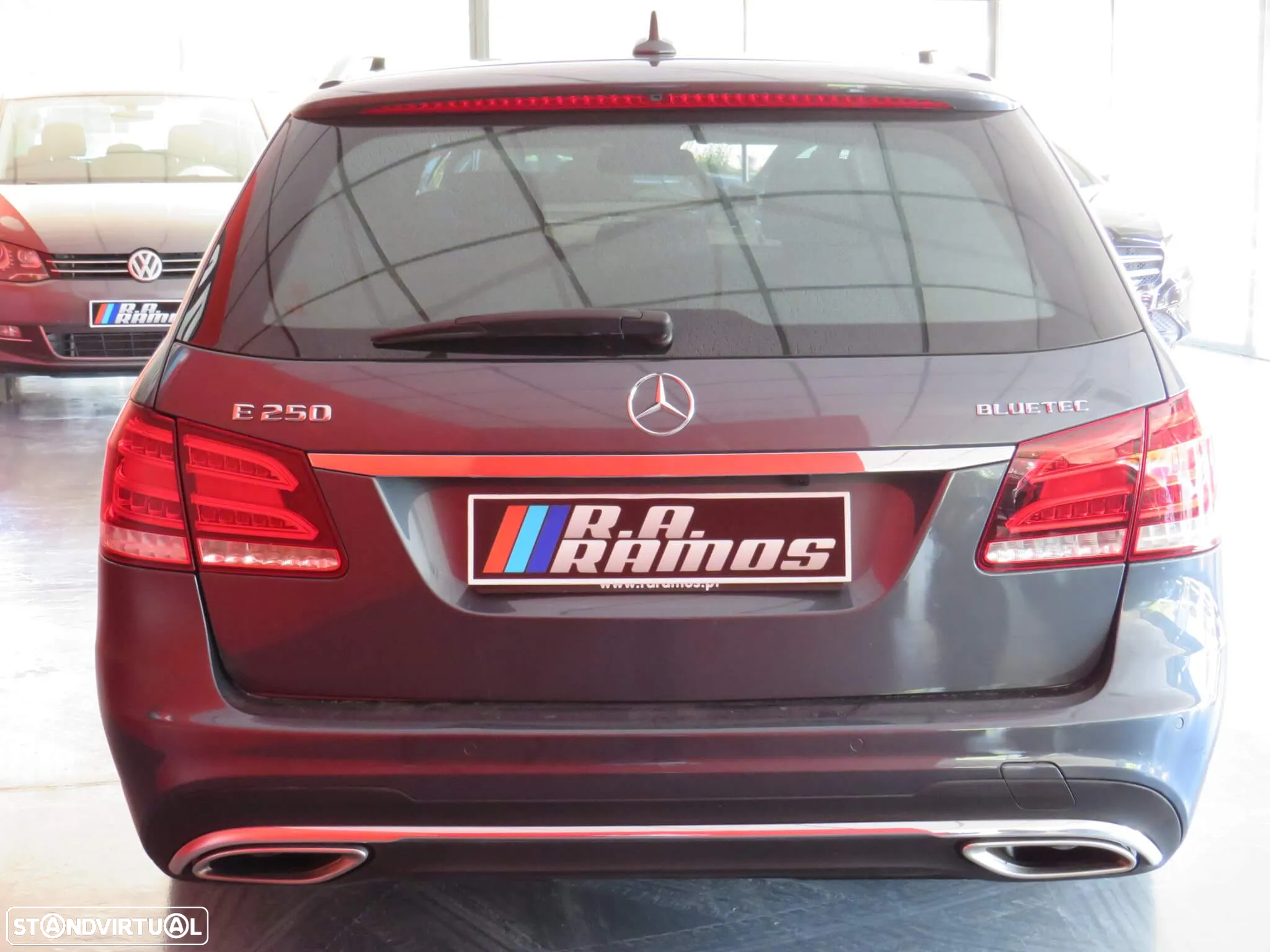 Mercedes-Benz E 250 BlueTEC Avantgarde Auto. - 7