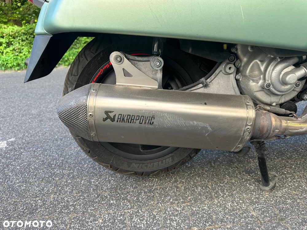 Piaggio Vespa - 8