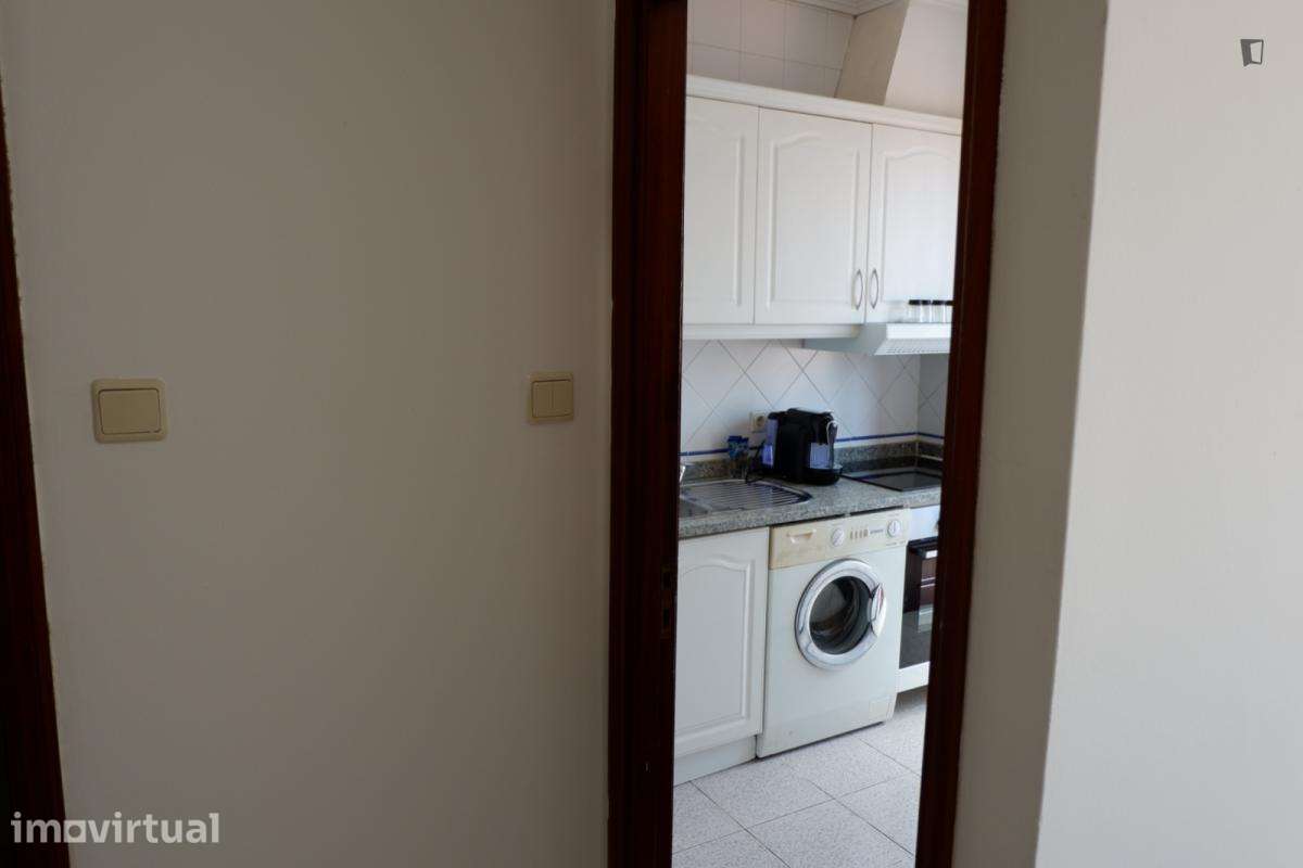 Casa com 4 quartos - localizado em Santa Marinha Porto - Grande imagem: 5/11