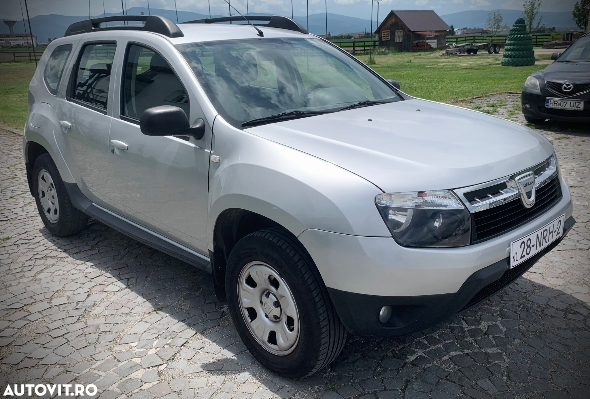 Dacia Duster 1.6 4x4 Laureate - 3