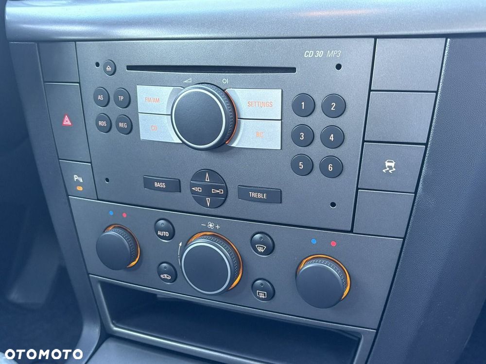 Opel Vectra 1.9 CDTI Sport / GTS - 17