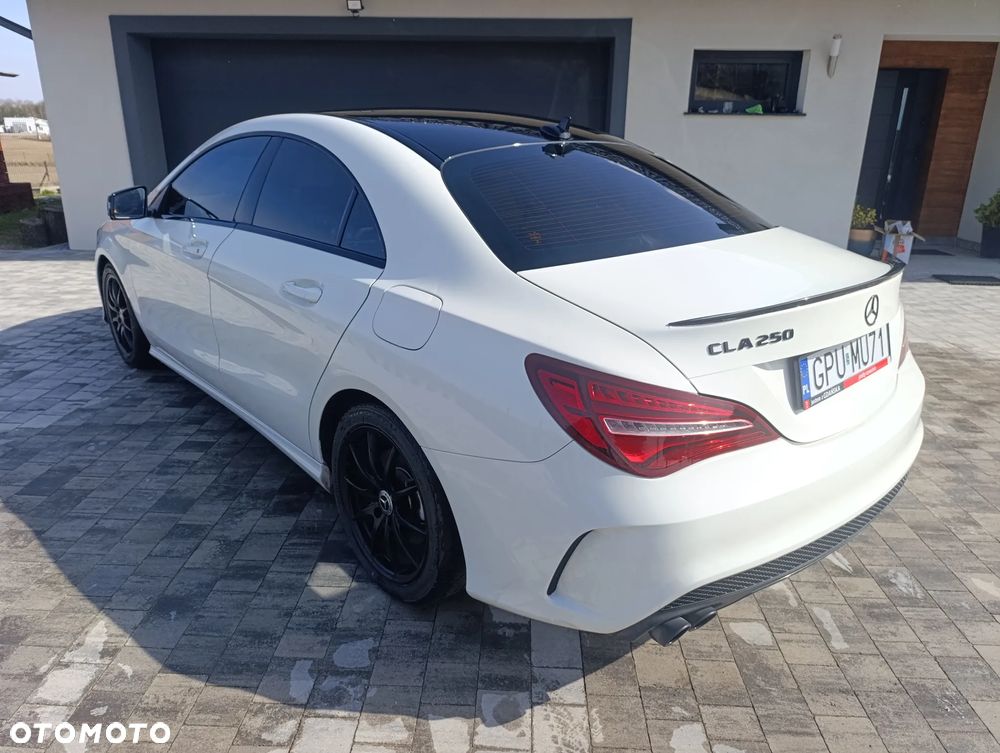 Mercedes-Benz CLA - 4