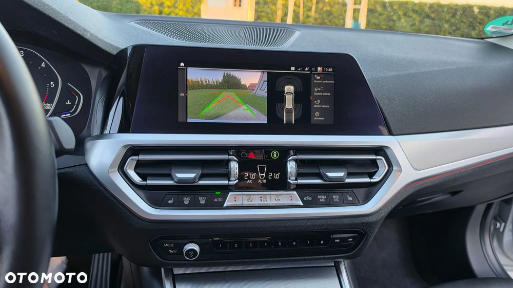 BMW Seria 3 318d Edition M Sport Shadow - 21