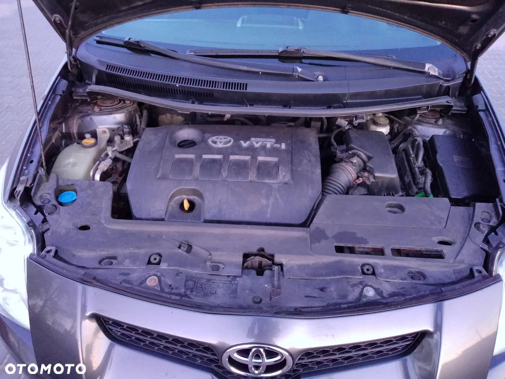 Toyota Auris 1.6 VVT-i Team - 19