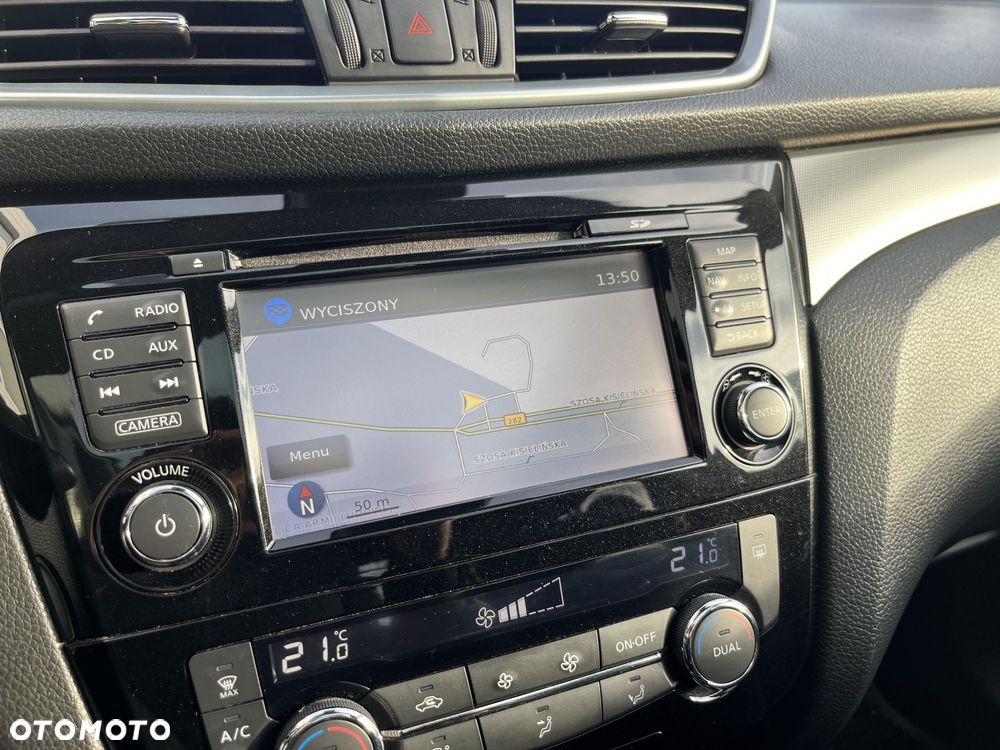 Nissan Qashqai 1.6 DIG-T N-Connecta - 24