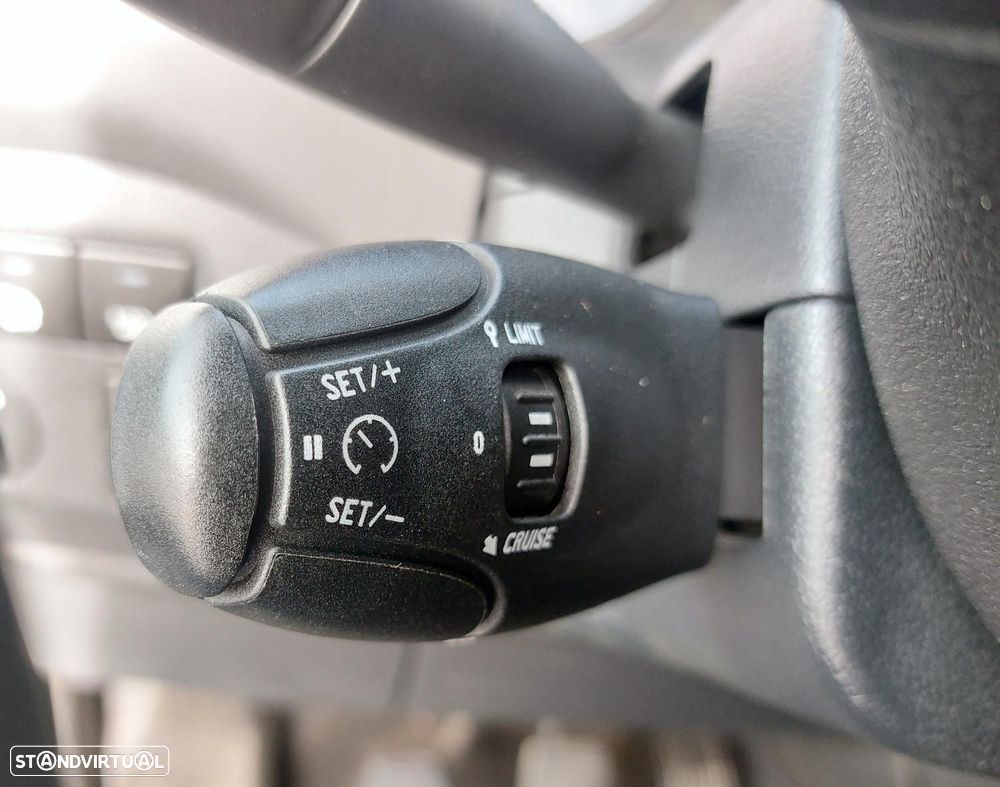 Peugeot Partner 1.6 BlueHDi Style - 24