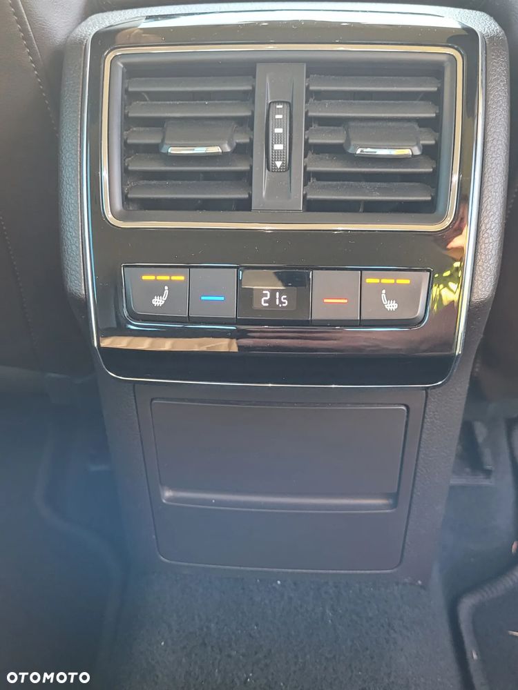 Skoda Superb 2.0 TDI L&K - 16