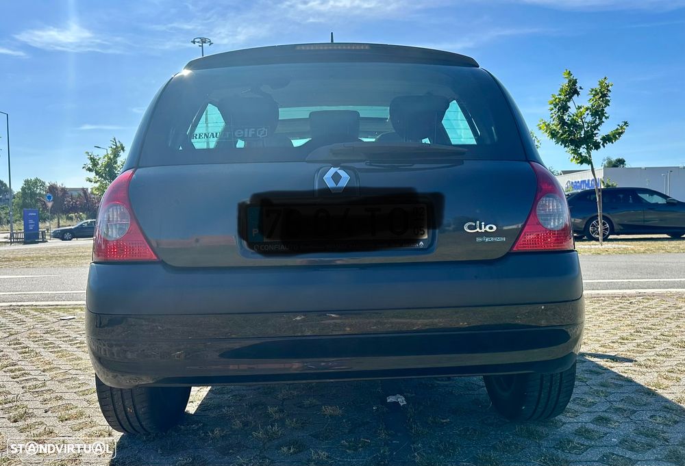 Renault Clio 1.2 16V Extreme - 5