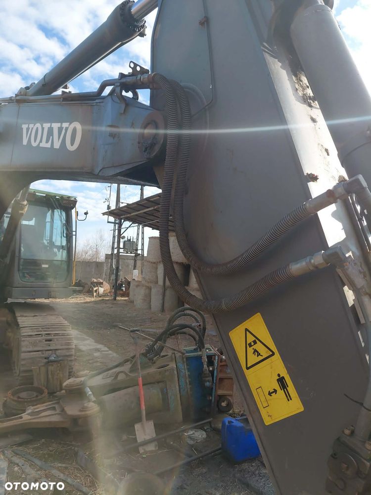 Volvo EC 300 DNL - 7