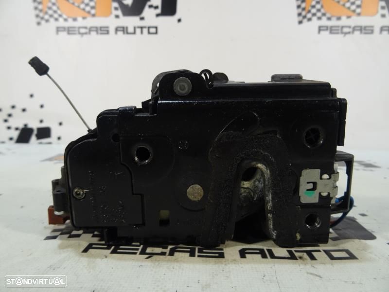 Fecho Da Porta Frente Direita Skoda Fabia Ii (542)  5J2837016 / 5J2 83 - 6